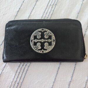 Tori Burch black wallet